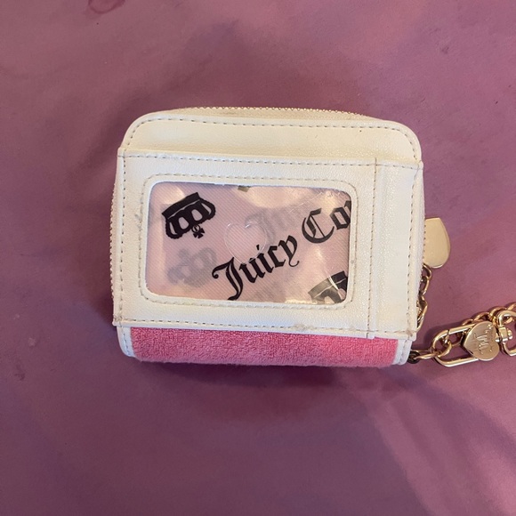 Juicy Couture White Wallet with Gold Zipper - Picture 3 of 5